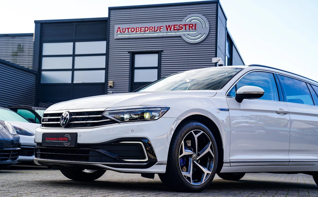 Volkswagen Passat – foto 2