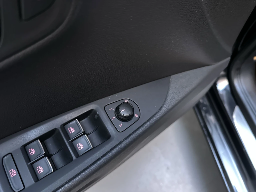 SEAT Leon – foto 16