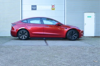 Tesla Model 3 – thumbnail 4