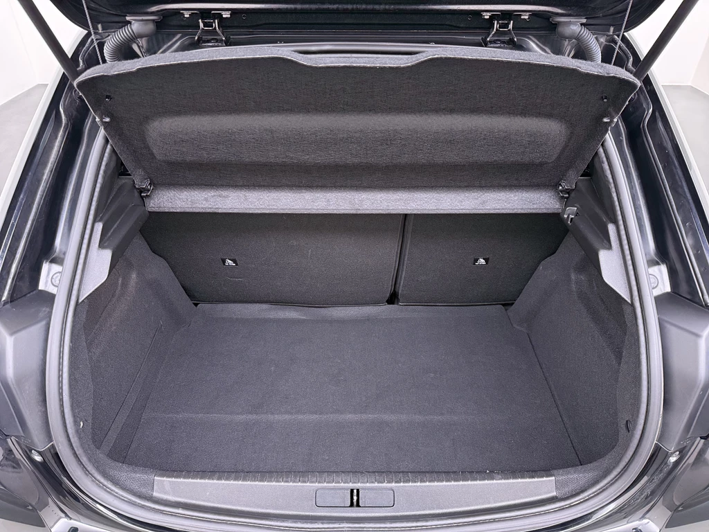 Peugeot e-208 – foto 27