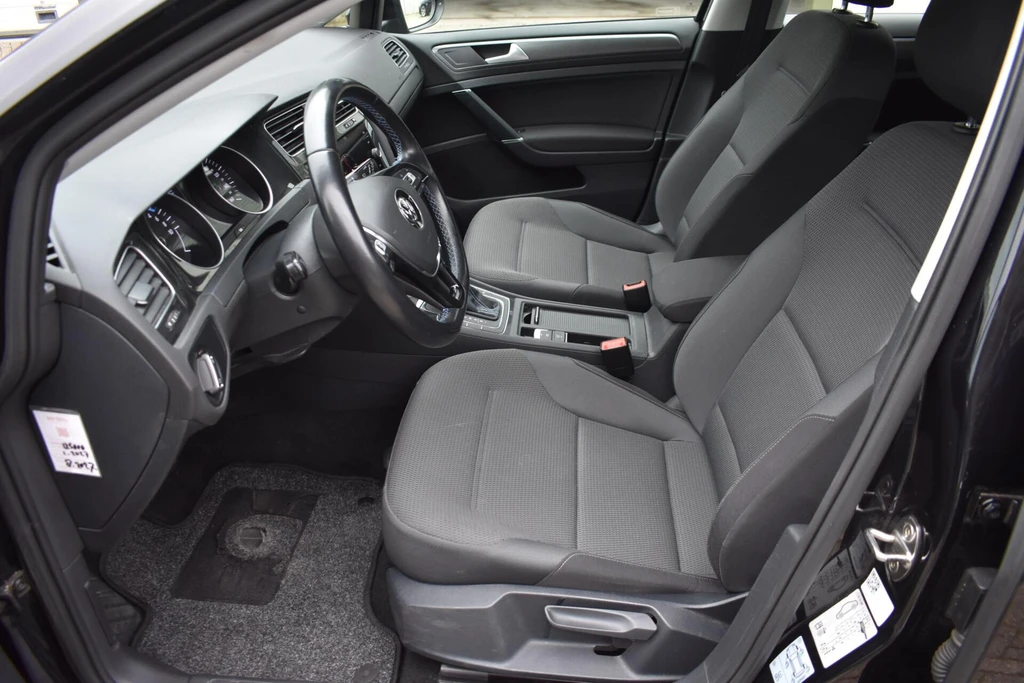 Volkswagen e-Golf – foto 8