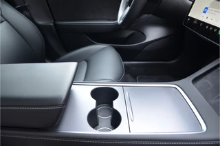 Tesla Model 3 – thumbnail 8