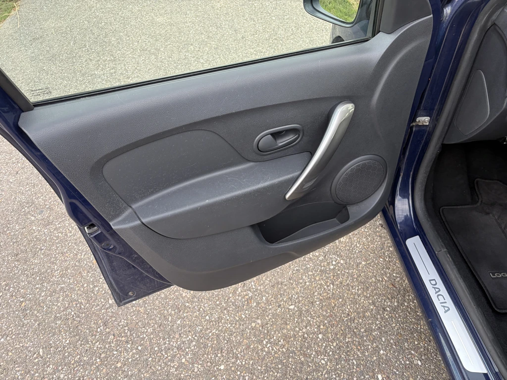 Dacia Logan – foto 13