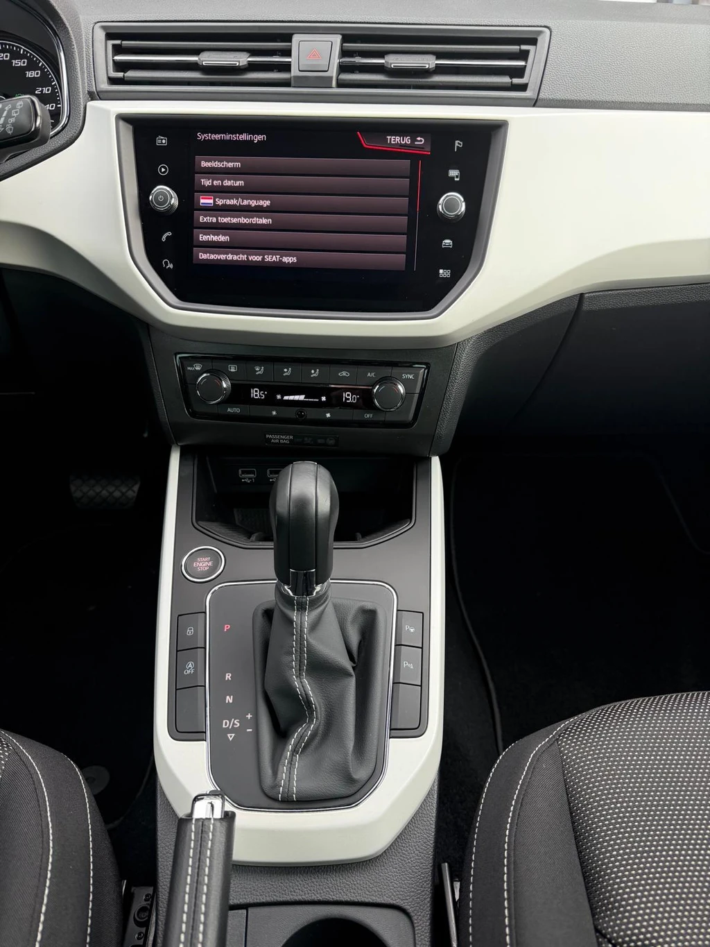 SEAT Arona – foto 28