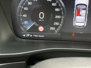Volvo XC40 – thumbnail 9