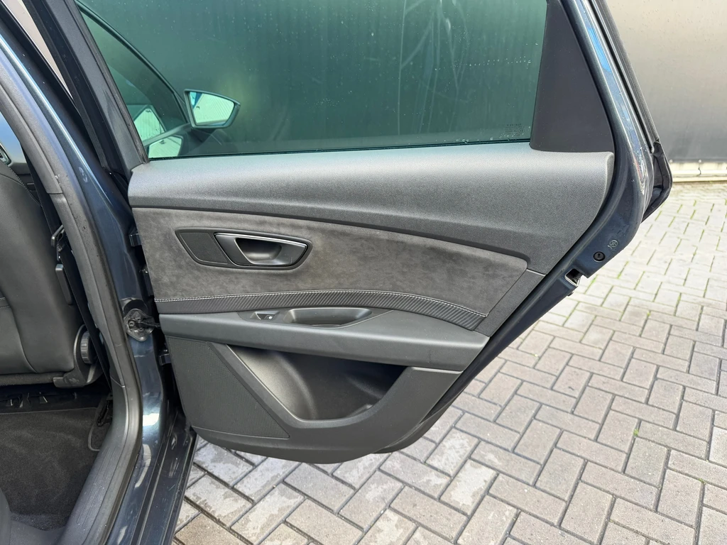 SEAT Leon – foto 23