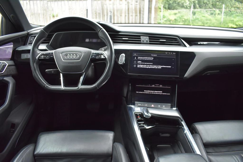 Audi e-tron – foto 12