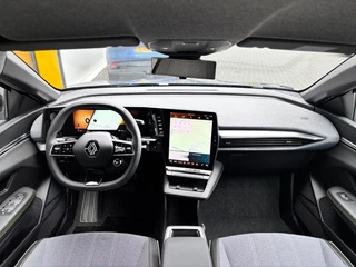 Renault Megane E-Tech – thumbnail 12