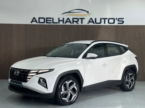 Hyundai Tucson 1.6 T-GDI PHEV Comfort 265 PK Automaat / Navigatie full map / Camera / Cruise control / Climate control / etc..