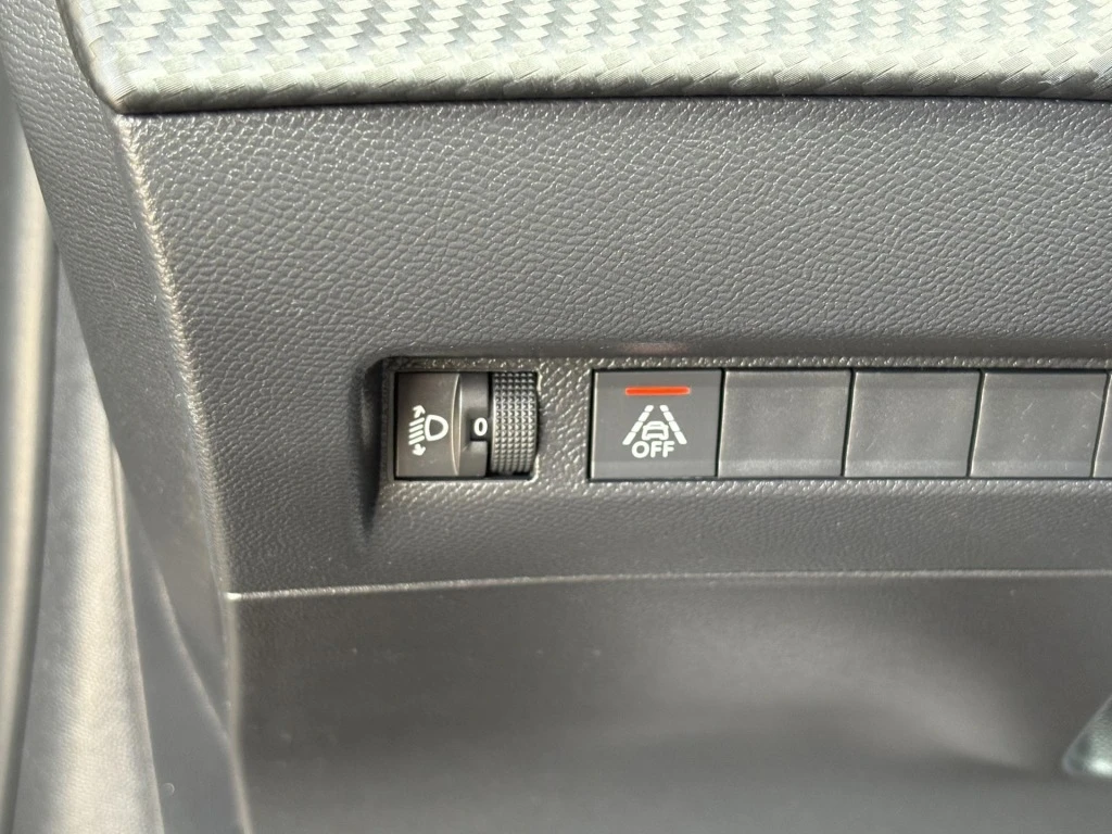 Peugeot 208 – foto 41