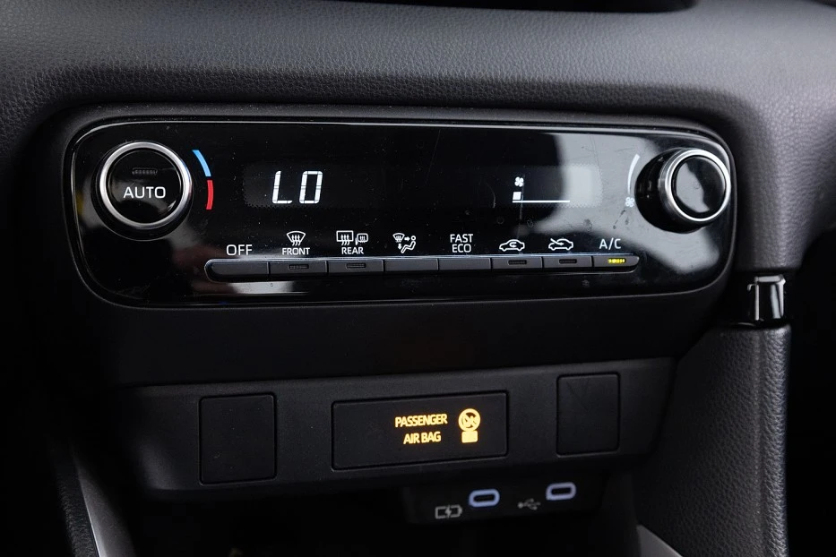 Toyota Yaris – foto 14