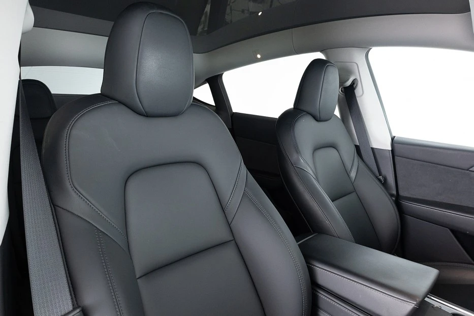 Tesla Model Y – foto 11