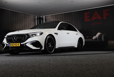 Mercedes-Benz E-klasse AMG 53 4MATIC+ / Hyperscreen / Performance Zetels / Head Up / Verkoeling / 360 Camera / Memory / Open Pano