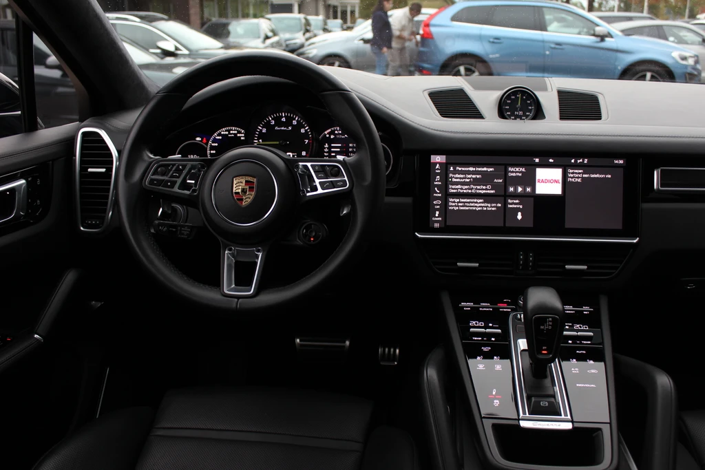 Porsche Cayenne – foto 12