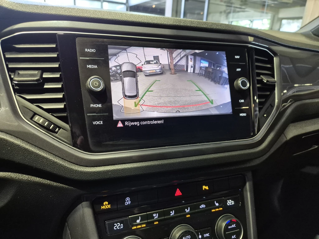 Volkswagen T-Roc – foto 13