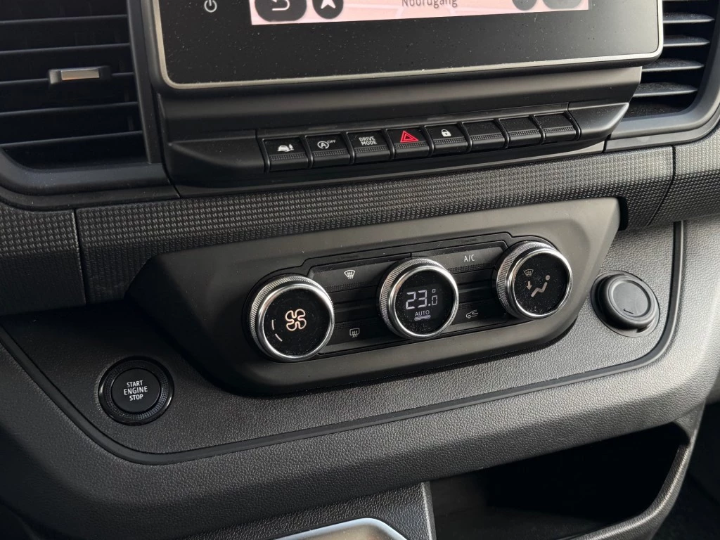 Renault Trafic – foto 24