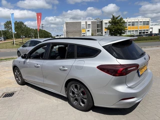 Ford Focus – thumbnail 2