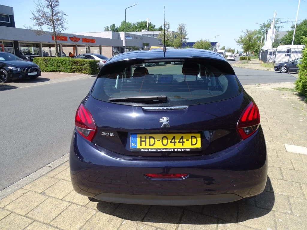 Peugeot 208 – foto 3
