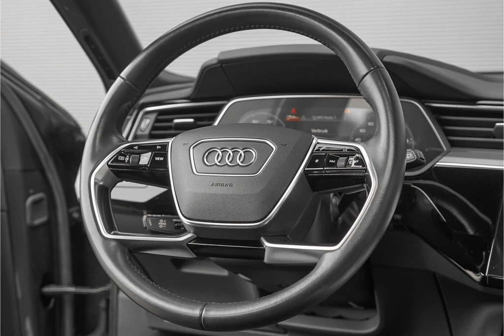 Audi e-tron – foto 21