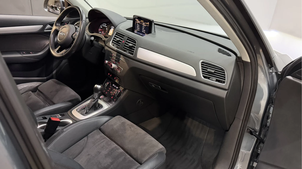 Audi Q3 – foto 33