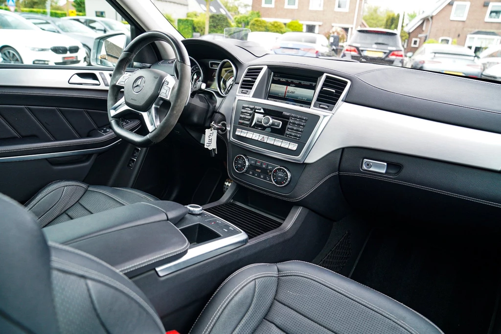 Mercedes-Benz GL – foto 49