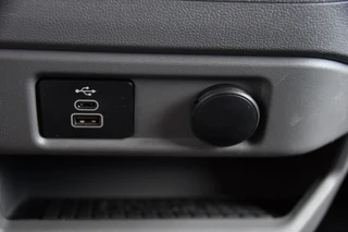 Ford Transit Custom – thumbnail 32
