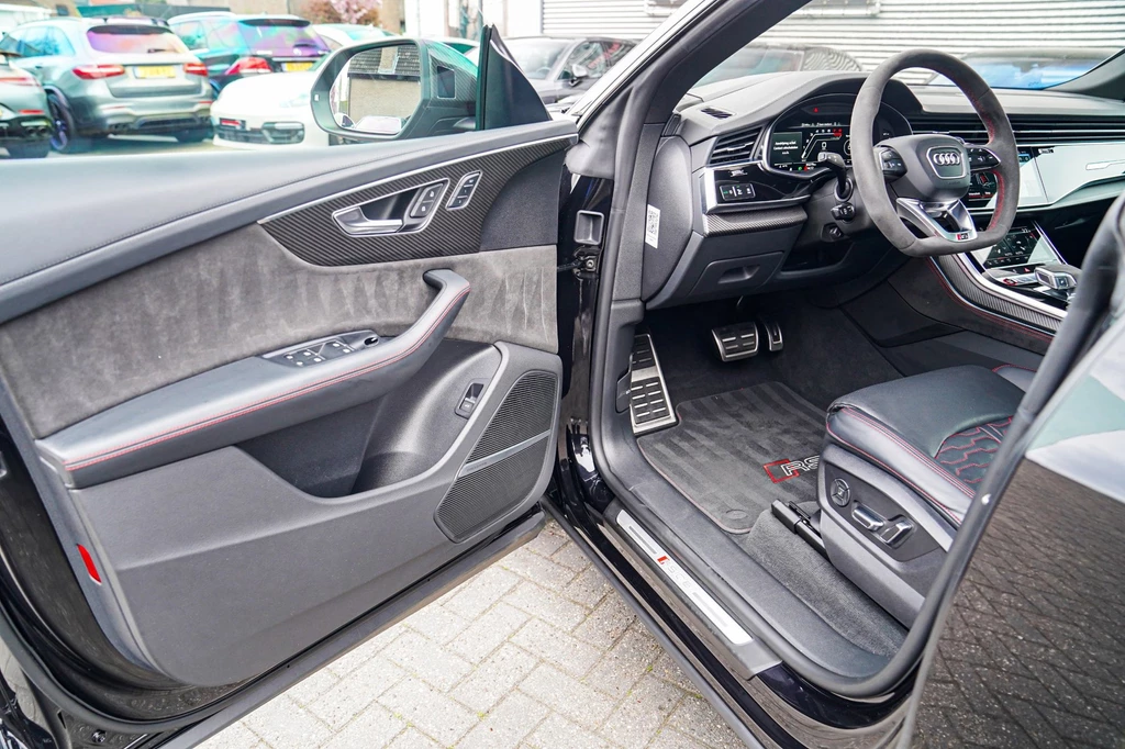 Audi RSQ8 – foto 41