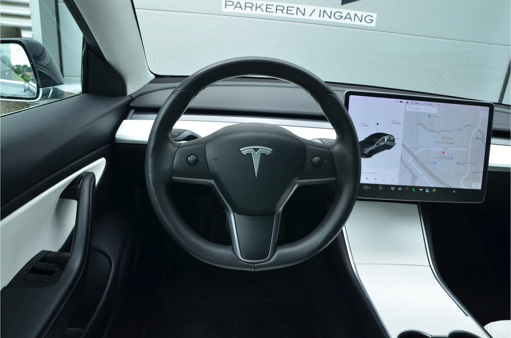 Tesla Model 3 – foto 13