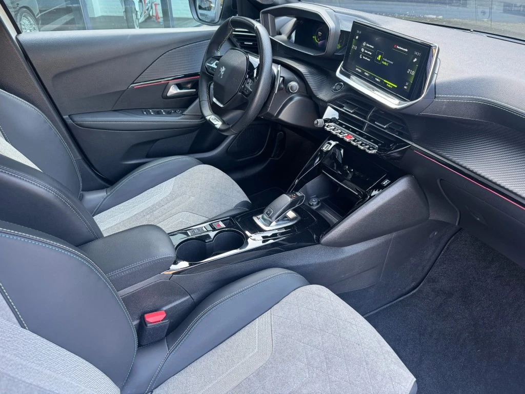 Peugeot 208 – foto 41