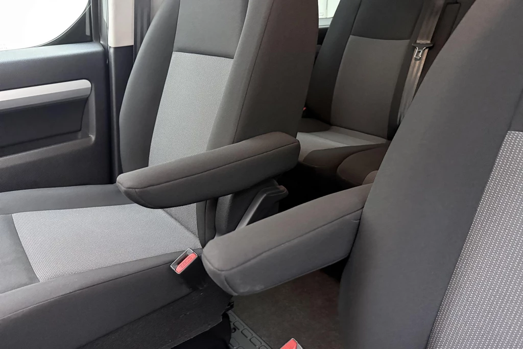 Opel Vivaro – foto 32