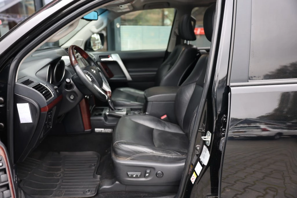 Toyota Land Cruiser – foto 11