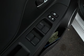 Toyota Yaris – thumbnail 15