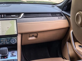 Jaguar F-PACE – thumbnail 73