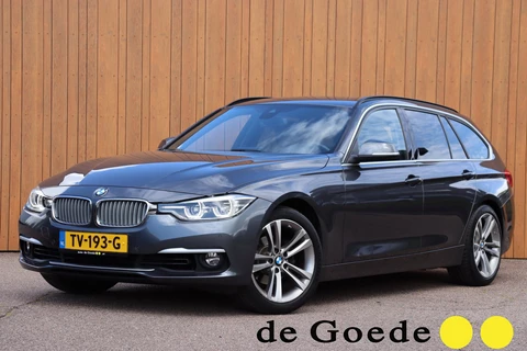 BMW 3-serie Touring 318i Luxury Edition org.NL leer+el+vw camera el.klep trekhaak