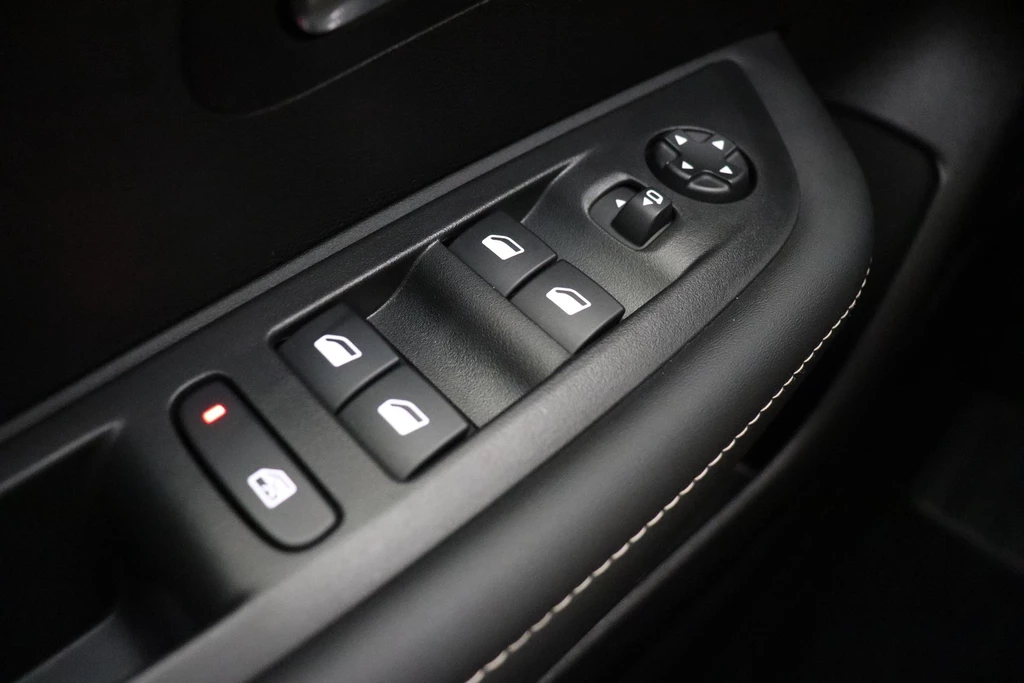 Peugeot 208 – foto 17
