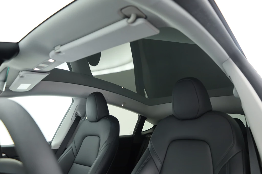 Tesla Model Y – foto 31