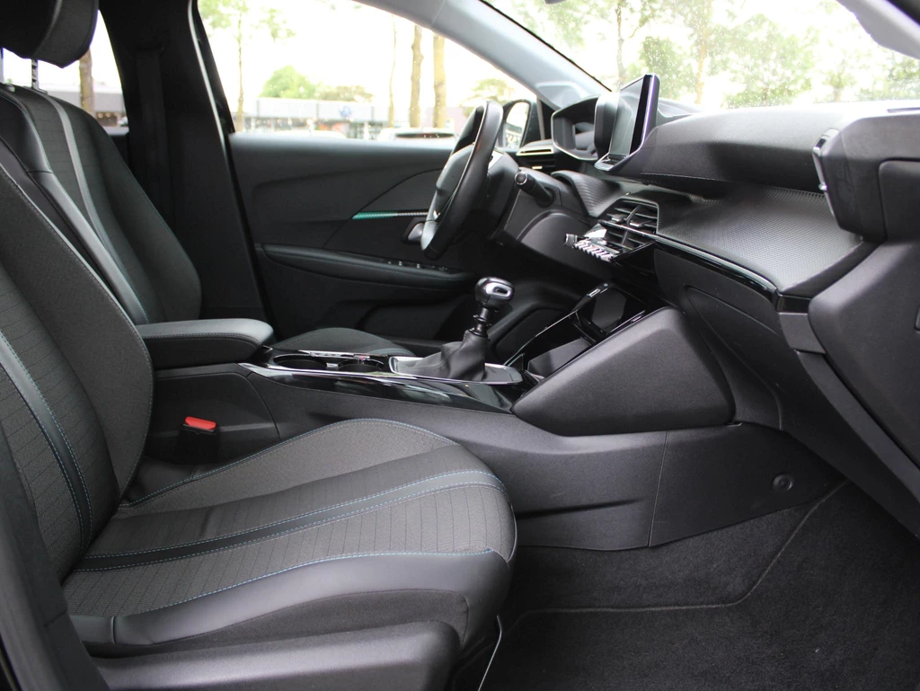 Peugeot 208 – foto 9