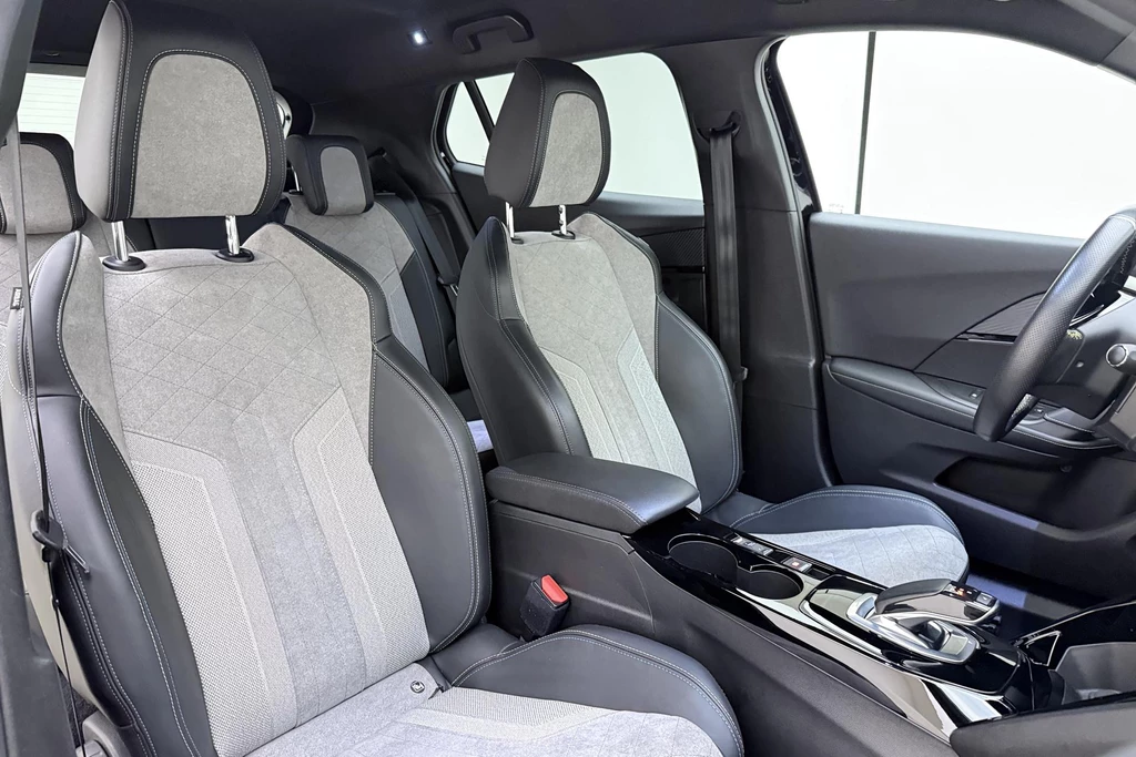 Peugeot e-2008 – foto 13