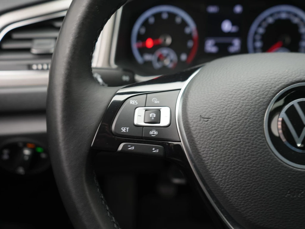 Volkswagen T-Roc – foto 16