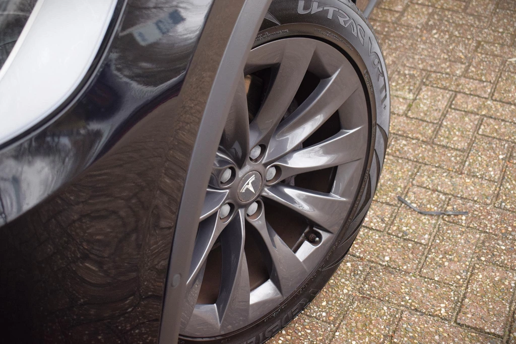 Tesla Model X – foto 20