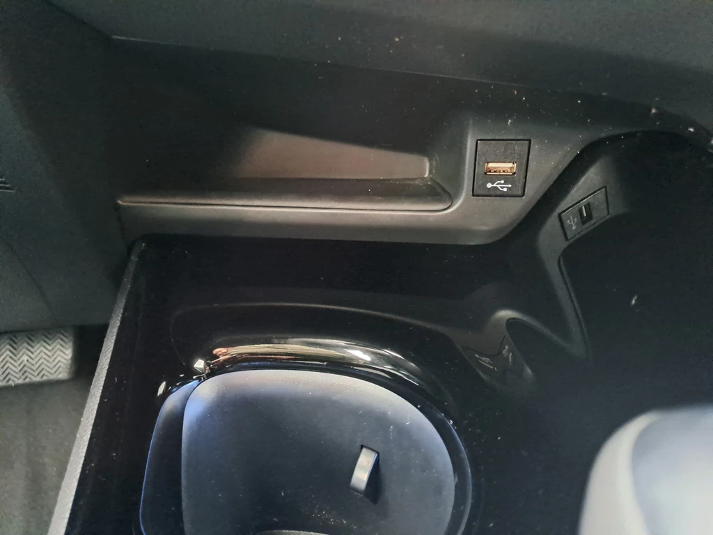 Toyota C-HR – foto 32