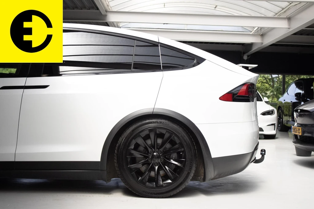 Tesla Model X – foto 19