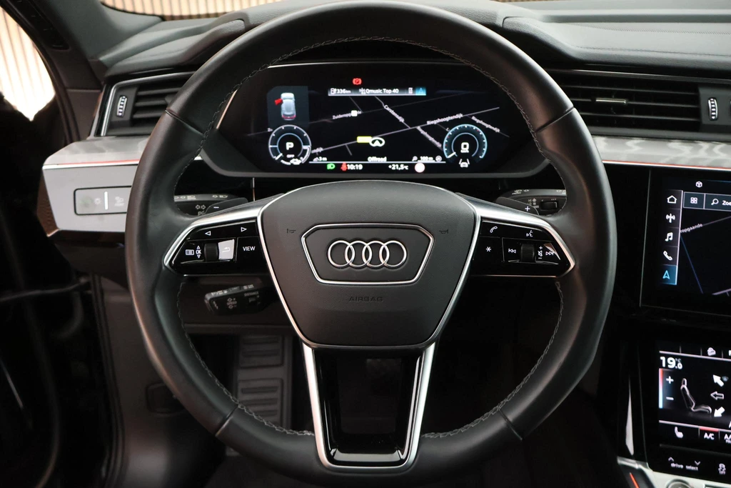 Audi Q8 e-tron – foto 19