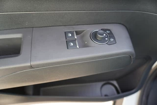 Ford Transit Courier – thumbnail 20