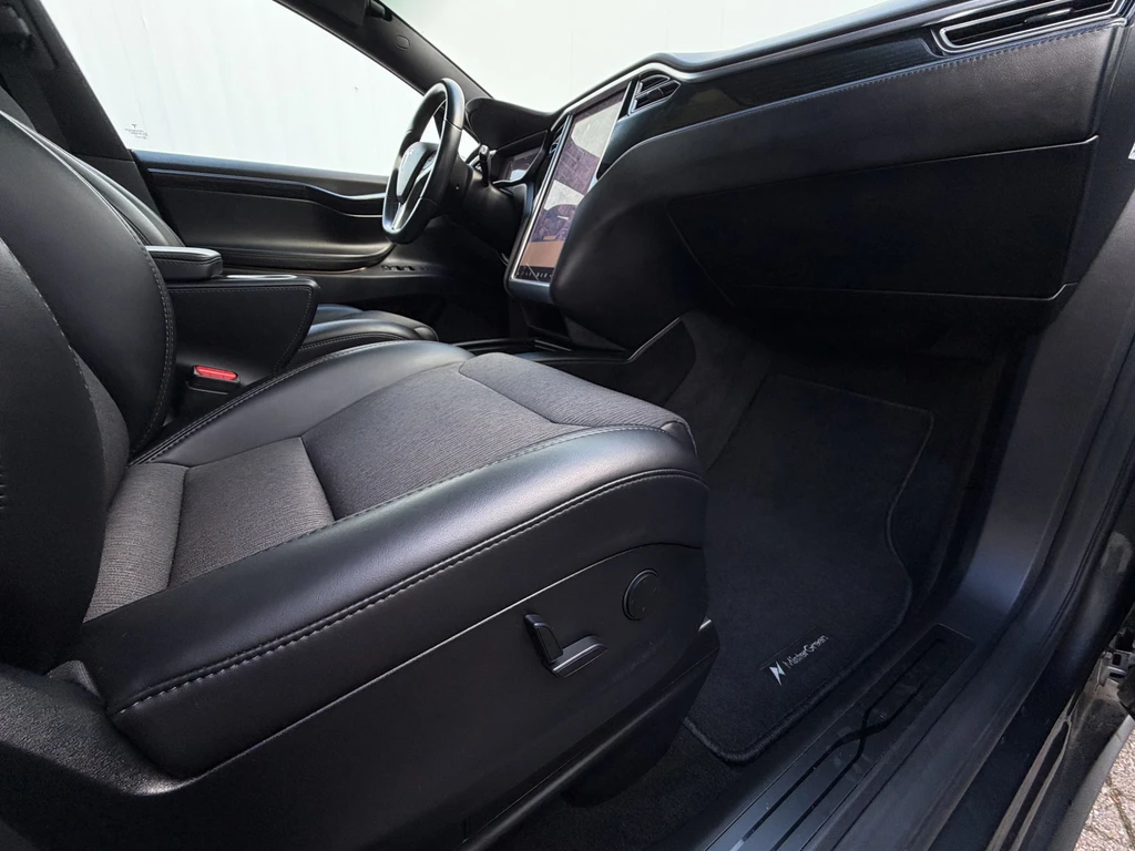 Tesla Model X – foto 45