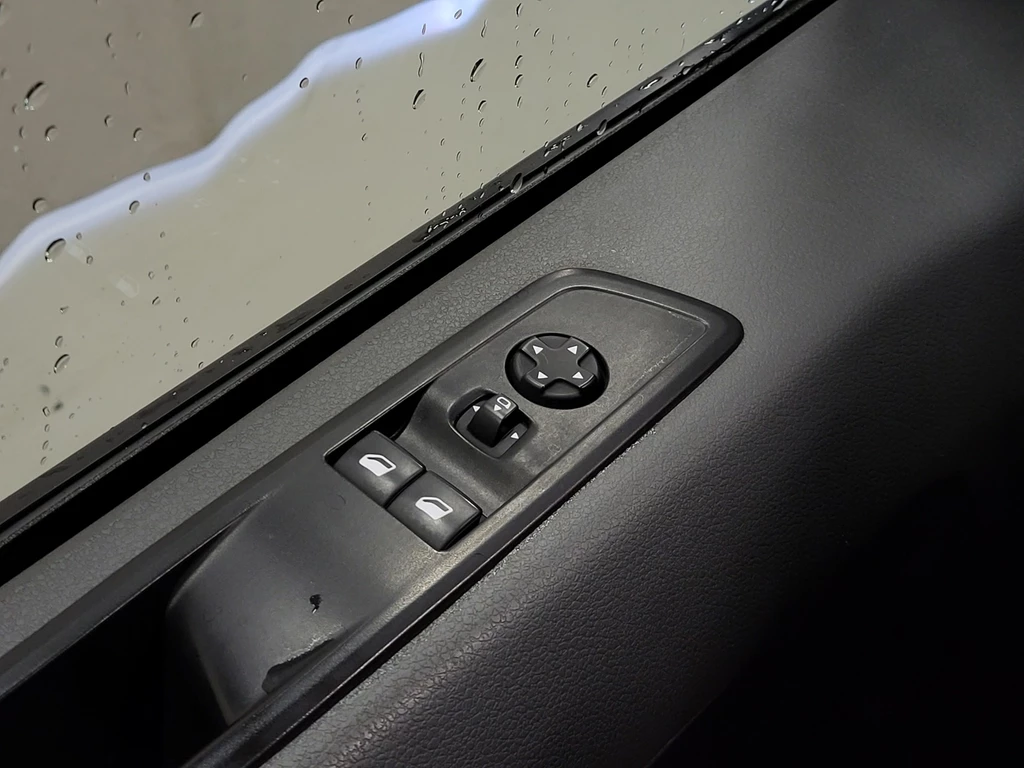 Opel Vivaro – foto 19