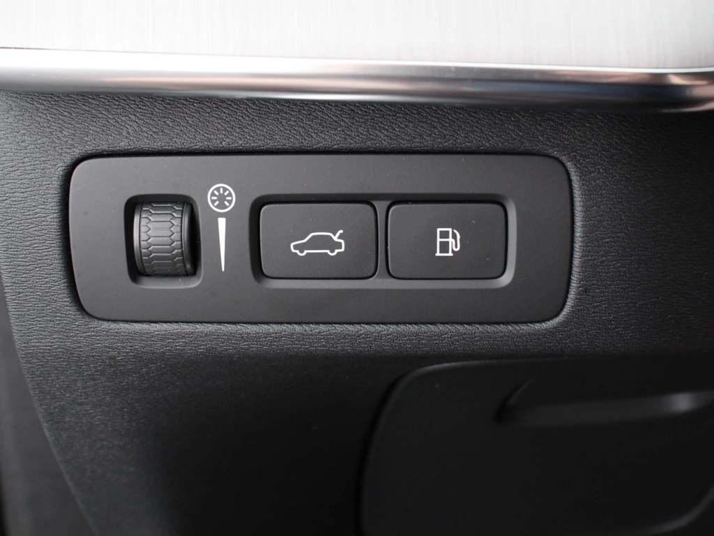 Volvo XC90 – foto 19