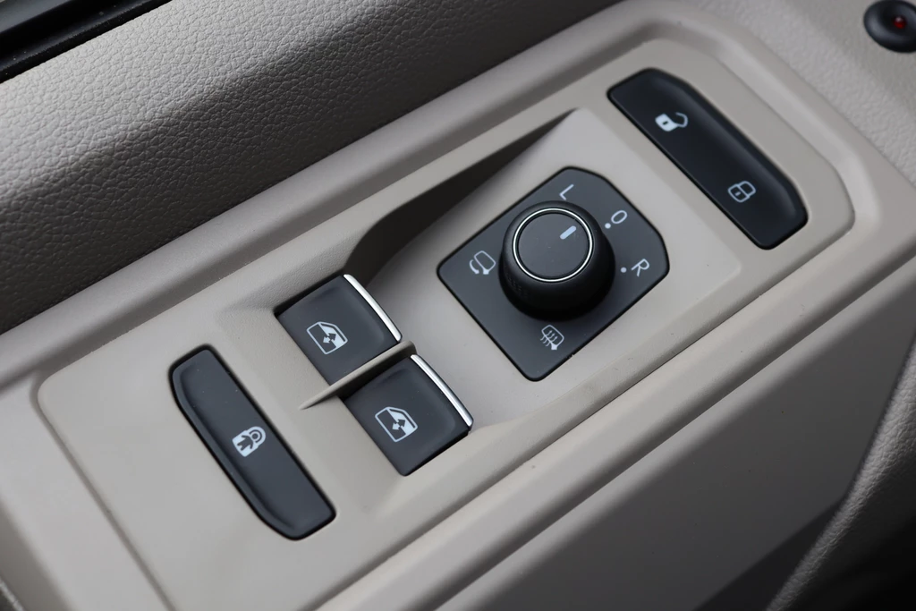 Volkswagen Multivan – foto 26