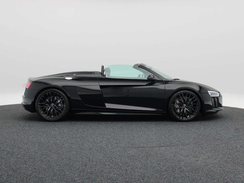 Audi R8 – foto 9