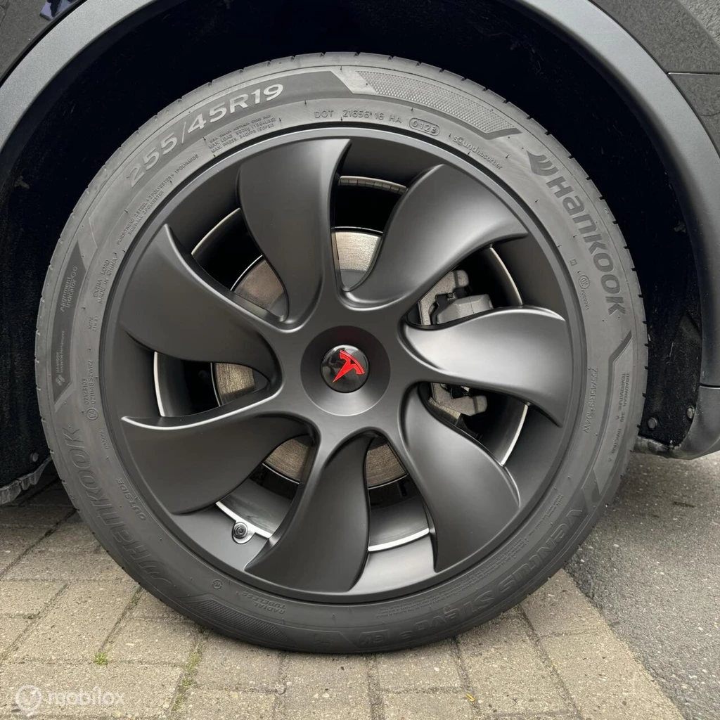 Tesla Model Y – foto 21